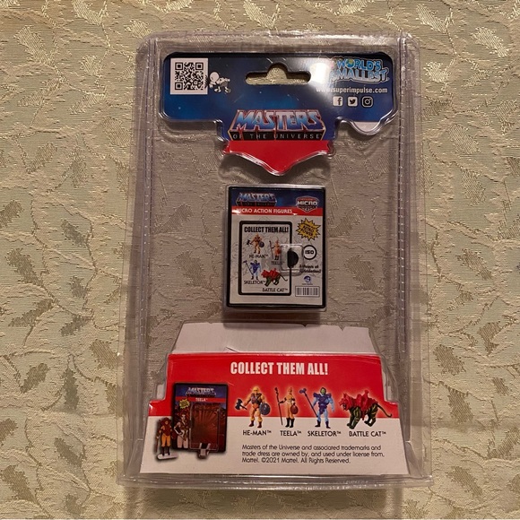 World’s Smallest Action Micro-Figures Masters of the Universe “Teela” - Picture 2 of 2